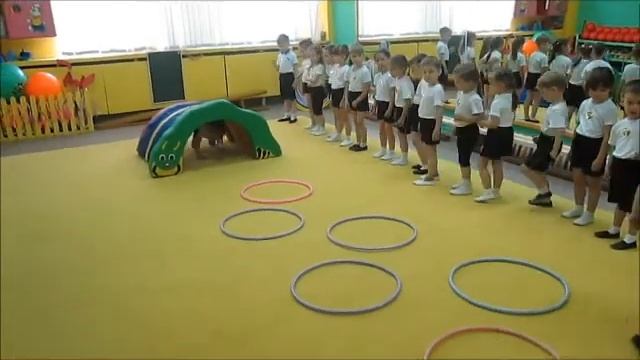 Занятие по физической культуре в средней группе МАДОУ детский сад №65 смотреть онлайн