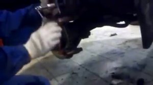 Замена колодок на Honda CR V / www.kolodki-diski.ru