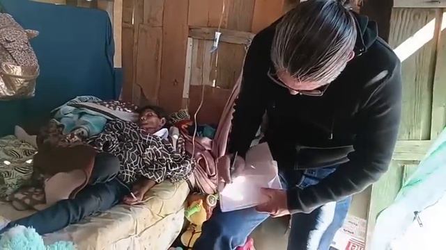 Es lo bueno de traer un profesional смотреть онлайн