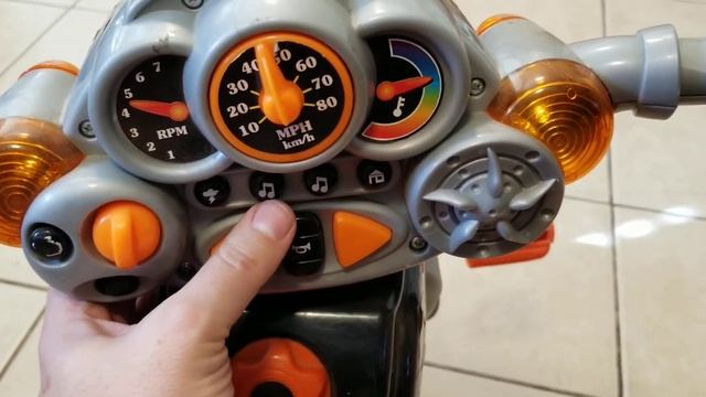 Fisher-Price Harley Davidson Lights & Sounds Trike Kids Big Wheel смотреть онлайн