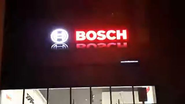 P5 Outdoor LED Screen Bosch Home Appliances Center Dubai, UAE смотреть онлайн