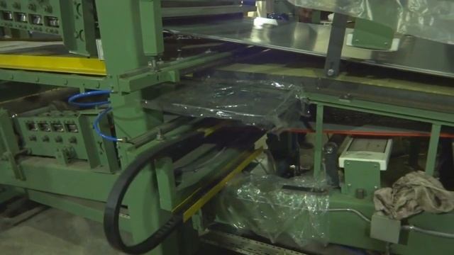 Непрерывная линия производства сэндвич-панелей