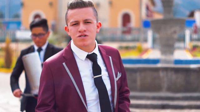 BANDA ORQUESTA LA K-RIBEÑA KEVIN TE CANTA - BASTA YA MI AMOR D.R.A || VIDEO OFICIAL смотреть онлайн