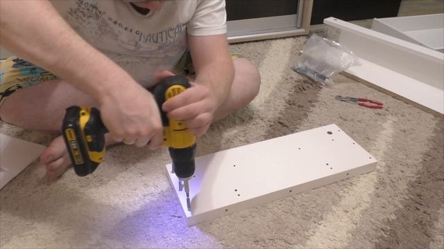 СБОРКА СТОЛА МИККЕ ИКЕА/ СТОЛ MICKE В ИНТЕРЬЕРЕ/ ПЛЮСЫ И МИНУСЫ СБОРКИ IKEA смотреть онлайн