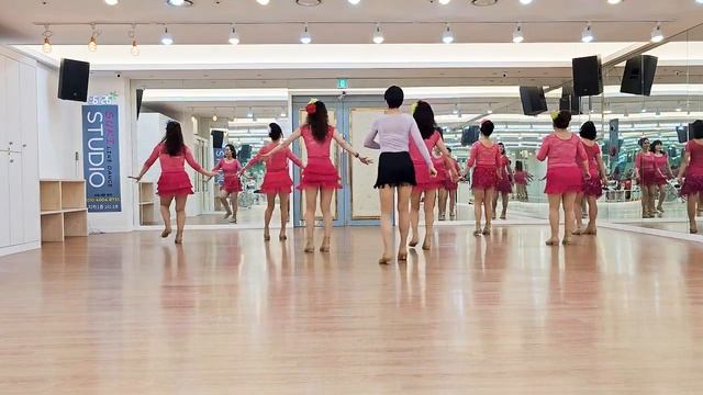 Maria Merengue Line Dance (Beginner)