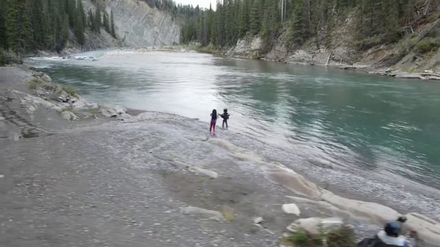 Red deer river, Alberta, CANADA смотреть онлайн