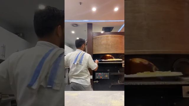Before VS. after ( pizza ?) !! Italian pizza in Australia ?? смотреть онлайн