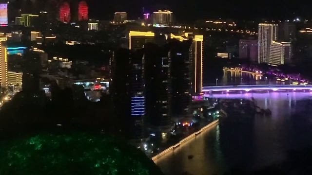 Парк Олень повернул голову | Китай, о. Хайнань, г. Санья | Орел и Решка туриста смотреть онлайн