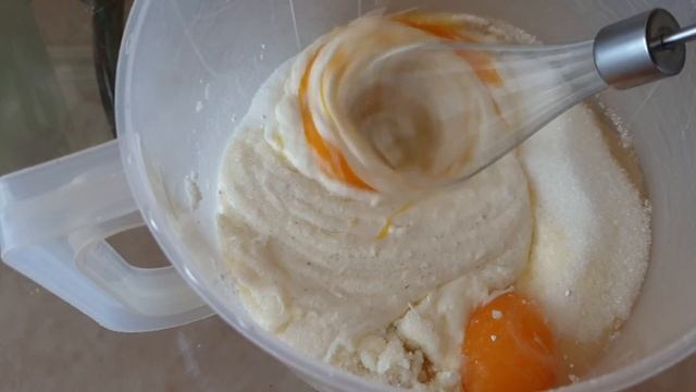 Рецепт пирога с клубникой.Эстонский рецепт.Празднуем День Матери и День Победы.Сандра в гостях.Влог смотреть онлайн