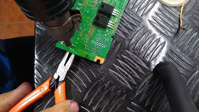 Reparo na Placa Logica da Epson L355,375,395,l3110,l3150 e similares, troca do sensor do papel. смотреть онлайн