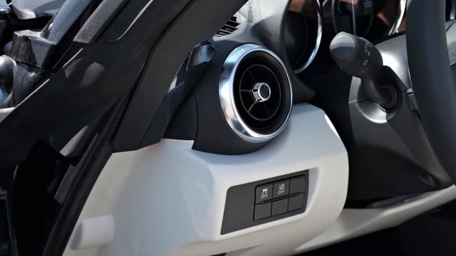 Mazda MX5 ( interior - exterior ) смотреть онлайн