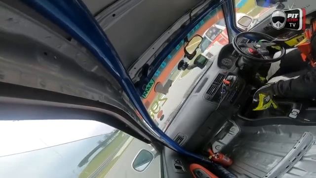 Fastest K-Car Daihatsu Gino Chasing Honda EK9 at Sepang Circuit смотреть онлайн
