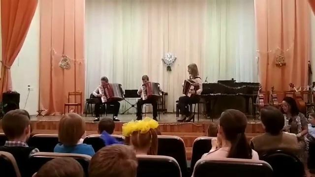 Веселое настроение, аккордеон,трио! смотреть онлайн