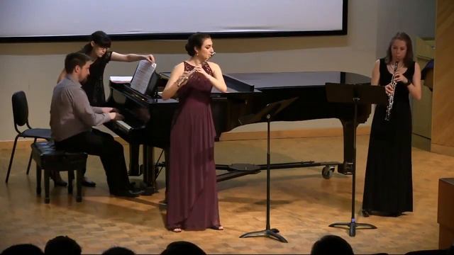 Arnold Suite Bourgoise: Julia Escobar, flute & Emily Edwards, oboe смотреть онлайн