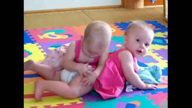 Приколы с малышами: прикольное видео с детьми, видео про малышей смешное смотреть!