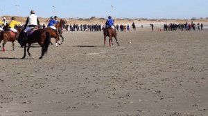 И БЕСПЛАТНО ОТРЯД ПОСКАКАЛ НА ВРАГА ...