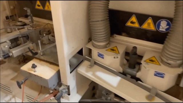 Кромкооблицовочный станок Casadei FLEXA 27 смотреть онлайн