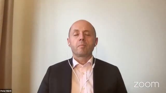 Что делать с друзьями и близкими, которые остались в опасности смотреть онлайн