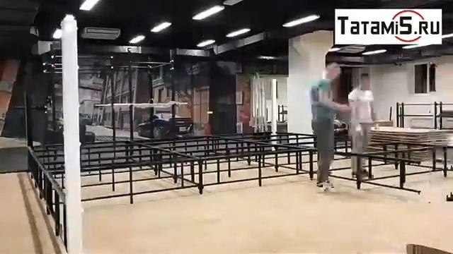 Как собрать боксерский ринг на помосте? скоростная сборка за 1 минуту! TATAMi5.ru смотреть онлайн