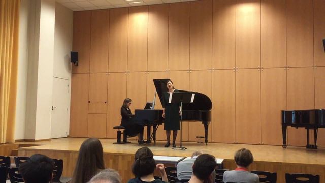 С.Debussy "3 Poèmes de Stéphane Mallarmé L. 127" №3 "Eventail" ("Веер") смотреть онлайн