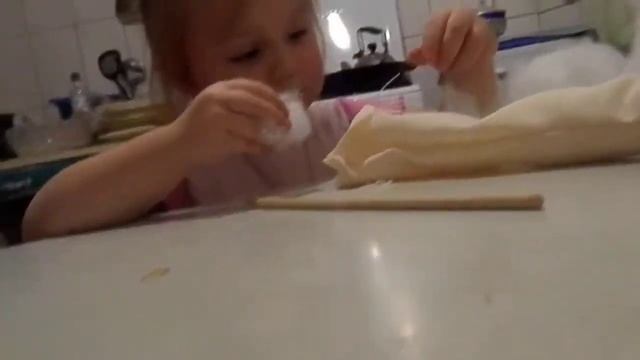 Есения помогает шить гуся смотреть онлайн