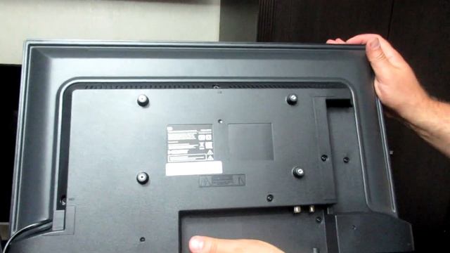 Распаковка — Телевизор UD 24W5210T смотреть онлайн