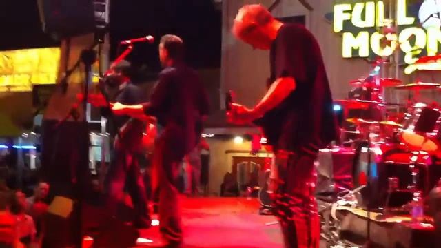 ICED DOWN - Biketoberfest Full Moon Saloon смотреть онлайн