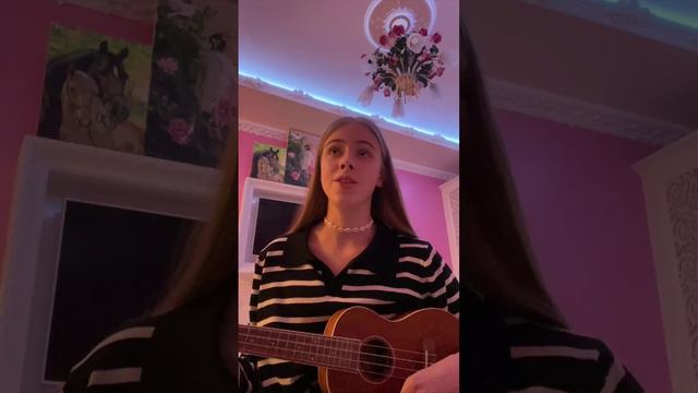 Варвара Фролова . Вокал и игра на укулеле. ( Луч солнца золотого) смотреть онлайн