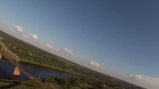 ЖД мосты, подмосты, поезда и пол метра до падения в воду =) смотреть онлайн