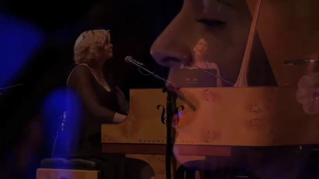 Live at the Q - Fiona Joy Hawkins & Blue Dream Ensemble смотреть онлайн