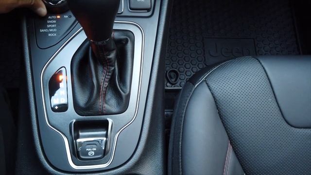 Зачем вам CR-V когда есть Jeep Cherokee Trailhawk