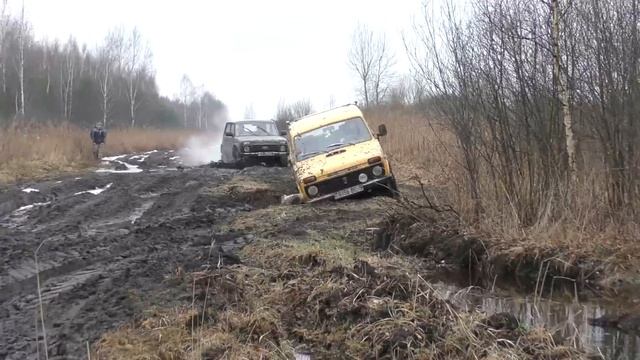 A SUV NIVA on spring OFF-ROAD. DRIVE OFF-ROAD on the legendary Soviet SUVs смотреть онлайн