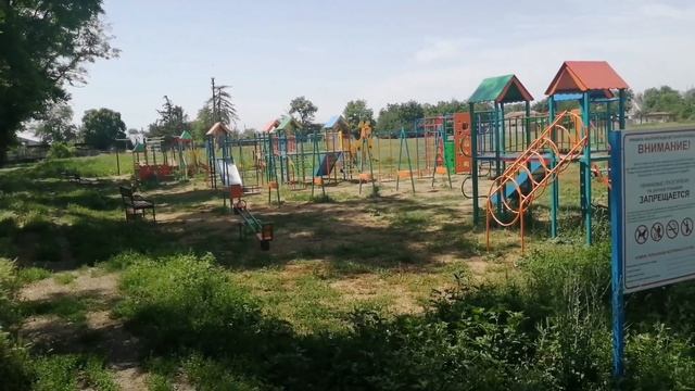 Посёлок Братский Ейский район Краснодарский край, куры, сколько весит бройлер в 48 дней. смотреть онлайн