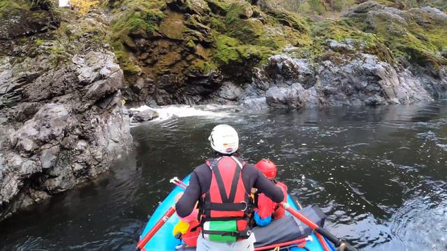 Mule Creek Canyon & Blossom Bar- Rafting Rogue River- Oct 2021 смотреть онлайн