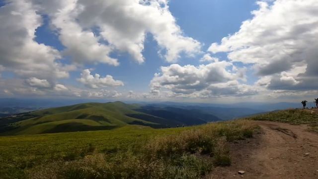 Через всю Украину на мотоциклах ч4 КарпатыVoge 300 rally Geon twincam смотреть онлайн