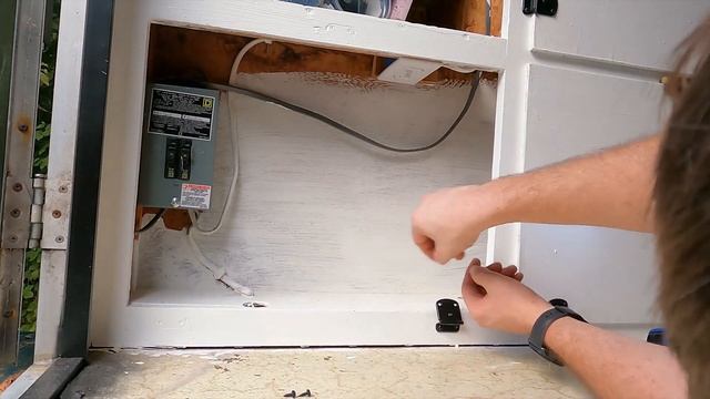 REMODELING A VINTAGE TRUCK BED CAMPER! (STUNNING Kitchen Renovation) смотреть онлайн