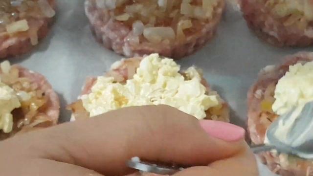 СТОЖКИ ИЗ ФАРША СОЧНЫЕ НЕЖНЫЕ И ОЧЕНЬ ВКУСНЫЕ. смотреть онлайн