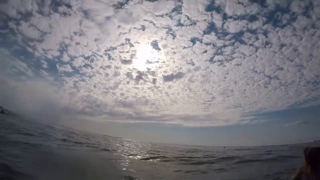 Анапа. 24.09.2017 Море ещё тёплое. +25°C. Сколько людей на море после ливня? Джеметинский проезд. смотреть онлайн