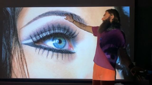 МОЩНЫЙ ЯРКИЙ ПРОЕКТОР BYINTEK X25 смотреть онлайн