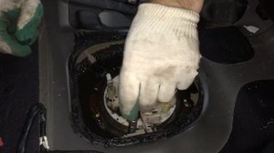 Замена топливного фильтра на KIA RIO 3 (рестайлинг), на пробеге 61000