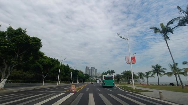 Driving downtown in Zhuhai China - A livable coastal city adjacent to Macao |4K смотреть онлайн