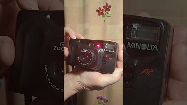 Фотоаппарат MINOLTA RIVA ZOOM в работе смотреть онлайн