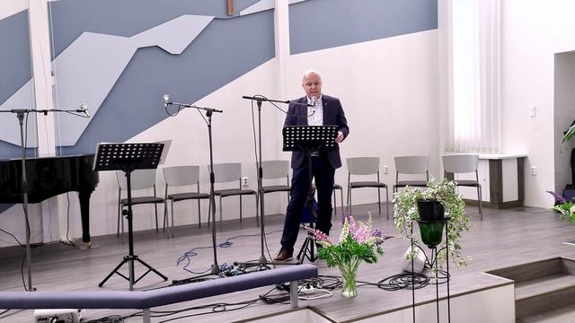 Päivätilaisuus 13.6.2021 Profeetta Elisa ja Jumalan ihmeet. Osa 6. Tommi Suonpää смотреть онлайн