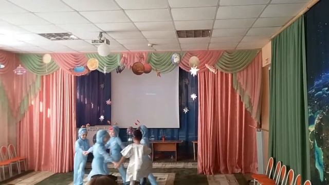 Танец "Лунатики" МДОУ "Детский сад комбинированного вида 136"Саратов смотреть онлайн