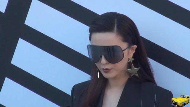 FASHION IN PARIS EXIT VUITTON N1 смотреть онлайн