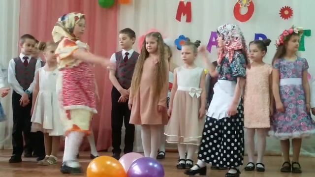 Утренник в Школе 23 Симферополя смотреть онлайн