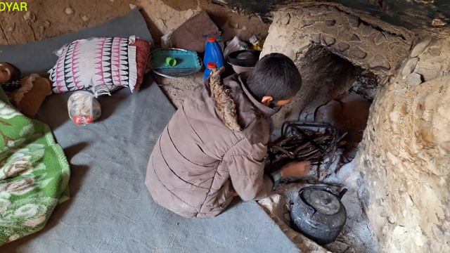 "Searching for mother: a journey in the life of a nomadic family" смотреть онлайн