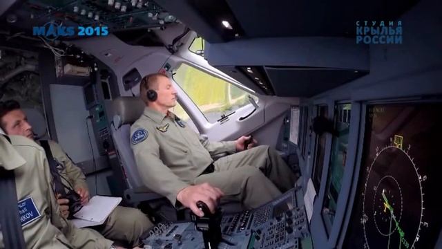 Сухой Суперджет 100 - Sukhoi Superjet 100 Региональный пассажирский самолет на МАКС 2015 смотреть онлайн