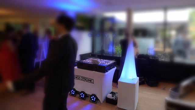 Ich zeige Euch mein 13.000 € Event-DJ-Equipment смотреть онлайн