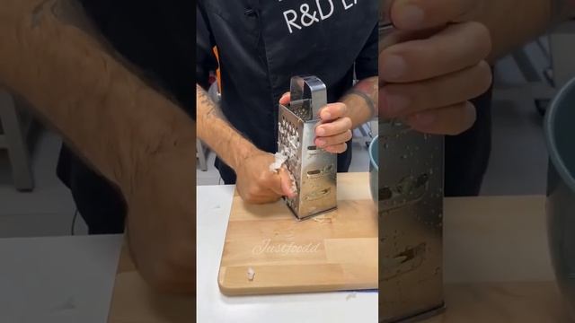 Простые способы придать волосам блеск